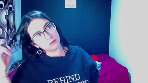 Chloe online show from September 2025 02:44:02 AM