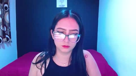 Chloe online show from September 2025 01:18:01 AM
