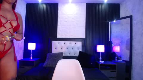 chloee_hs online show from January 2025 03:22:01 AM