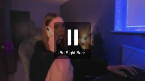 chloegins online show from December 2024 08:52:01 AM