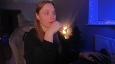 chloegins online show from December 2024 09:16:01 PM