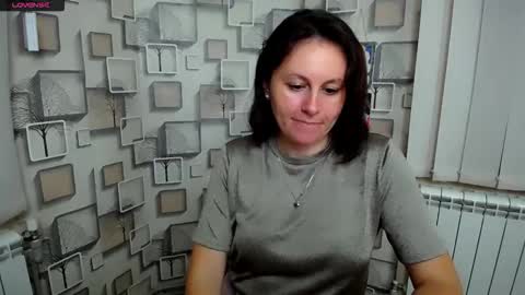 Chloe online show from September 2025 03:47:01 PM