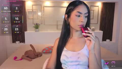 Snapshot of chloemoon9 chatting on September 2025 11:48:01 AM Chloe Moon online show from September 2025 11:48:01 AM