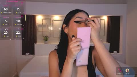 Snapshot of chloemoon9 chatting on October 2025 12:17:01 PM Chloe Moon online show from October 2025 12:17:01 PM