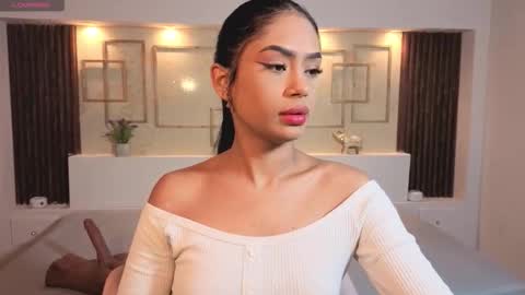 Snapshot of chloemoon9 chatting on November 2025 09:53:02 AM Chloe Moon online show from November 2025 09:53:02 AM