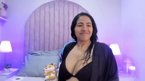 Snapshot of chloescotte chatting on September 2025 12:05:02 PM Chloe online show from September 2025 12:05:02 PM