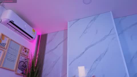 Snapshot of chlooee_ chatting on October 2025 02:31:01 AM Chlooe online show from October 2025 02:31:01 AM