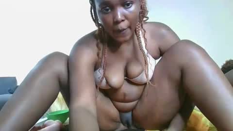 Snapshot of choco_baeb chatting on March 2025 01:12:01 PM nei online show from March 2025 01:12:01 PM