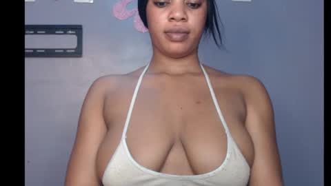 ESTHER online show from January 2025 02:42:01 PM