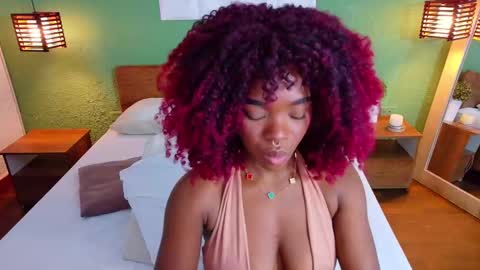 Camila Love online show from September 2025 01:22:02 PM