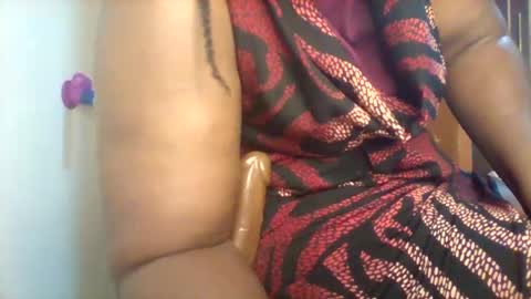 Snapshot of chocobabe002 chatting on January 2025 05:52:02 AM chocobabe002 online show from January 2025 05:52:02 AM