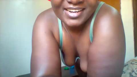 Snapshot of chocobabe002 chatting on September 2025 06:03:01 AM chocobabe002 online show from September 2025 06:03:01 AM