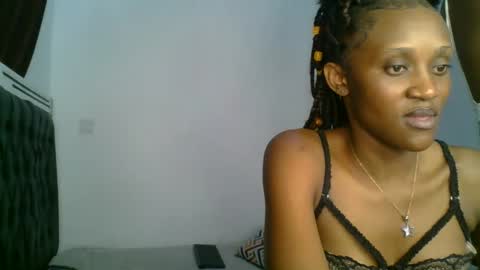 Snapshot of chocobear22 chatting on November 2025 10:43:02 AM chocobear22 online show from November 2025 10:43:02 AM