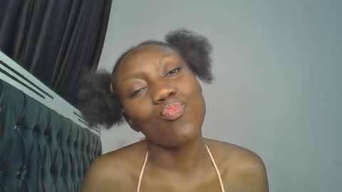 Snapshot of chocobear22 chatting on November 2025 11:15:01 PM chocobear22 online show from November 2025 11:15:01 PM