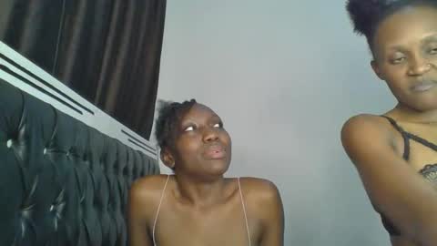 Snapshot of chocobear22 chatting on November 2025 11:37:02 PM chocobear22 online show from November 2025 11:37:02 PM