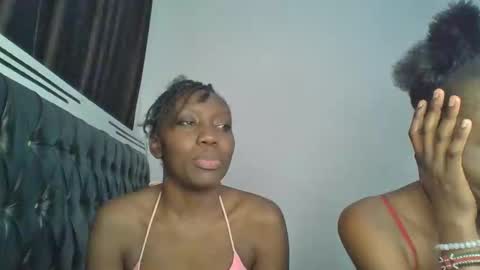 Snapshot of chocobear22 chatting on November 2025 12:20:01 AM chocobear22 online show from November 2025 12:20:01 AM