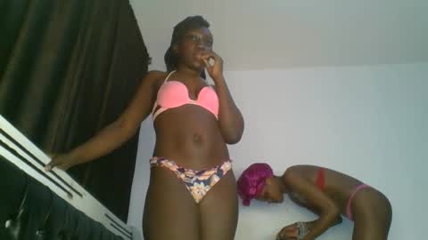 Snapshot of chocobear22 chatting on December 2025 09:09:01 PM chocobear22 online show from December 2025 09:09:01 PM