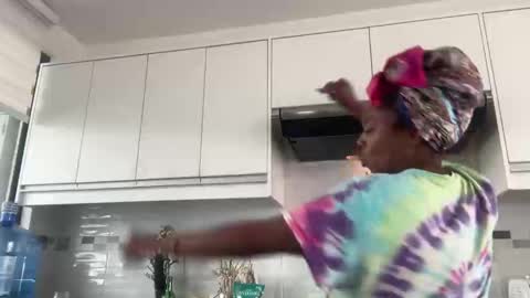 Snapshot of chocolatecakequeen chatting on November 2025 02:59:02 PM ChocolateCakeQueen online show from November 2025 02:59:02 PM