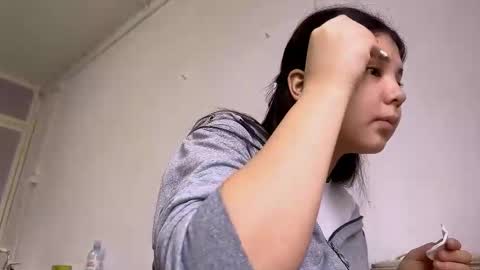 Valentina online show from November 2025 09:57:01 AM