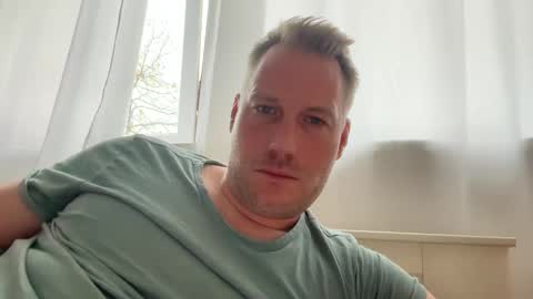 Christian online show from October 2025 02:05:01 PM