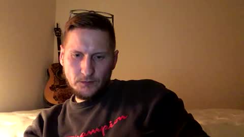 Christopher the Blue-Eye Guy online show from November 2025 07:08:01 AM