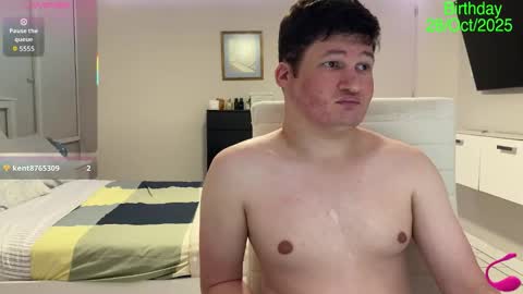 Snapshot of chris___evanss chatting on October 2025 11:35:02 PM Chris Evens online show from October 2025 11:35:02 PM