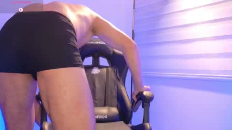 Snapshot of chris_argent chatting on October 2025 02:52:01 AM Chris Argent online show from October 2025 02:52:01 AM