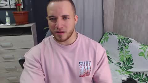 chris_huntter online show from February 2025 08:11:02 PM