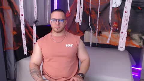 chris_huntter online show from October 2025 12:30:02 AM