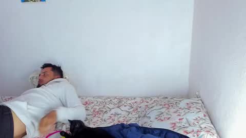 Snapshot of chris_megangrey chatting on October 2025 04:33:01 AM chris_megangrey online show from October 2025 04:33:01 AM