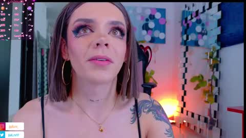 Snapshot of chris_parker01 chatting on February 2025 03:52:01 PM juli Instagram july rv17 - Twitter juli rv17 online show from February 2025 03:52:01 PM