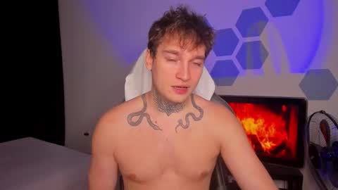 Snapshot of chris_tyson chatting on October 2025 08:10:01 PM Chris Tyson online show from October 2025 08:10:01 PM