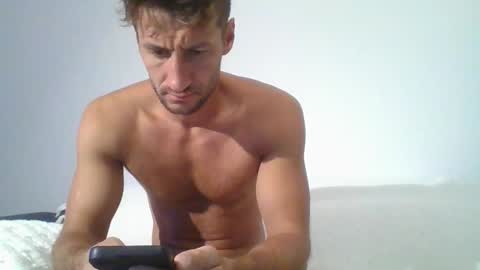 Snapshot of chrisaron chatting on September 2025 03:12:01 AM chrisaron online show from September 2025 03:12:01 AM