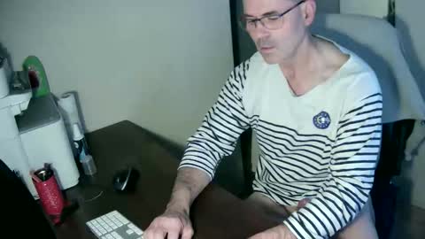 Snapshot of chriscountry chatting on November 2025 08:11:02 AM ChrisXoxo online show from November 2025 08:11:02 AM