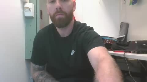 chrisomate31 online show from February 2025 05:07:02 AM