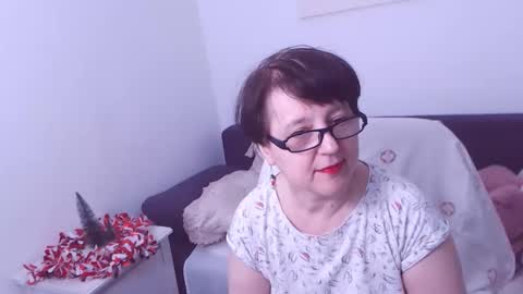 Christa online show from December 2024 05:12:01 AM