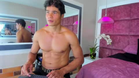 Snapshot of christian_musclet4 chatting on March 2025 02:45:01 PM ---Chistian--- online show from March 2025 02:45:01 PM