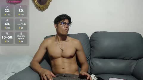 ---Chistian--- online show from October 2025 11:03:02 PM