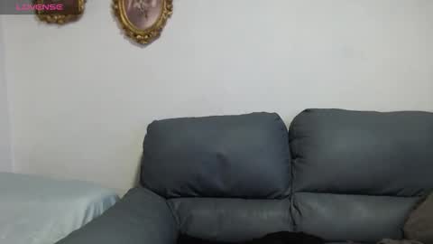 ---Chistian--- online show from October 2025 01:52:01 PM