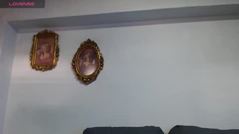 ---Chistian--- online show from October 2025 04:19:01 PM