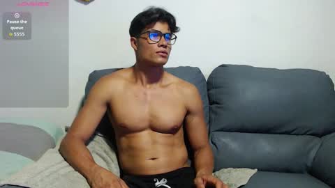 ---Chistian--- online show from October 2025 11:16:02 PM