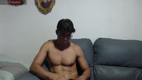 ---Chistian--- online show from October 2025 03:17:02 AM