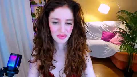christinaconteeree online show from October 2025 01:30:01 PM