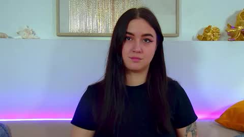 Snapshot of christinamilton chatting on October 2025 06:49:01 PM Christina online show from October 2025 06:49:01 PM