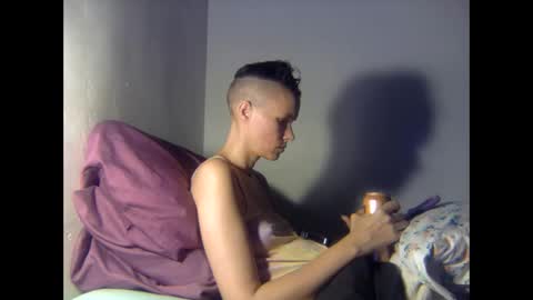 Snapshot of christinasaunters chatting on November 2025 12:04:01 PM Christina Saunters online show from November 2025 12:04:01 PM