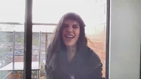 Val riess -- Instagram free online show from November 2025 07:25:01 PM