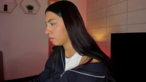 Christine  online show from September 2025 11:56:02 AM