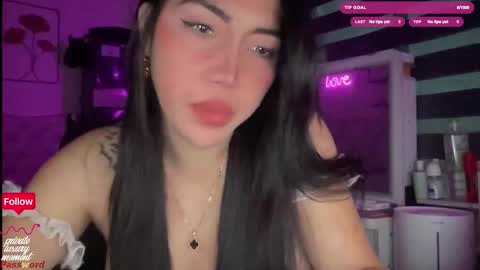 Snapshot of christinee_star chatting on October 2025 10:43:02 PM christine online show from October 2025 10:43:02 PM