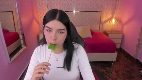 CHRISTY  online show from October 2025 07:25:02 PM