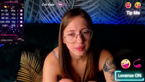 ChristyCrayme online show from October 2025 01:28:01 AM